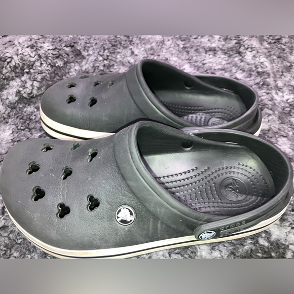 CROCS Shoes - CROCS Women Black Slip-On Slippers